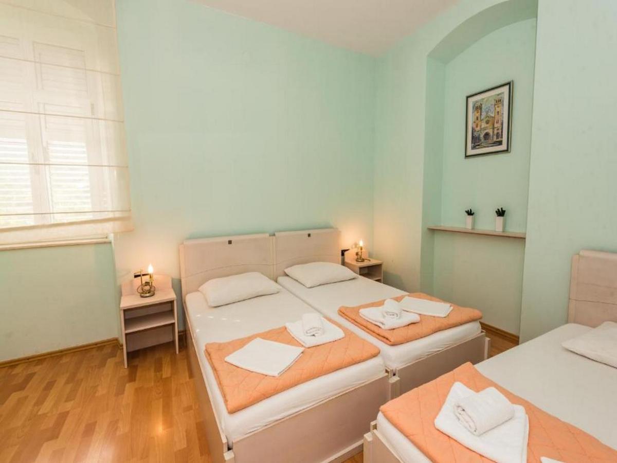 Guesthouse Aurora Трпань Экстерьер фото