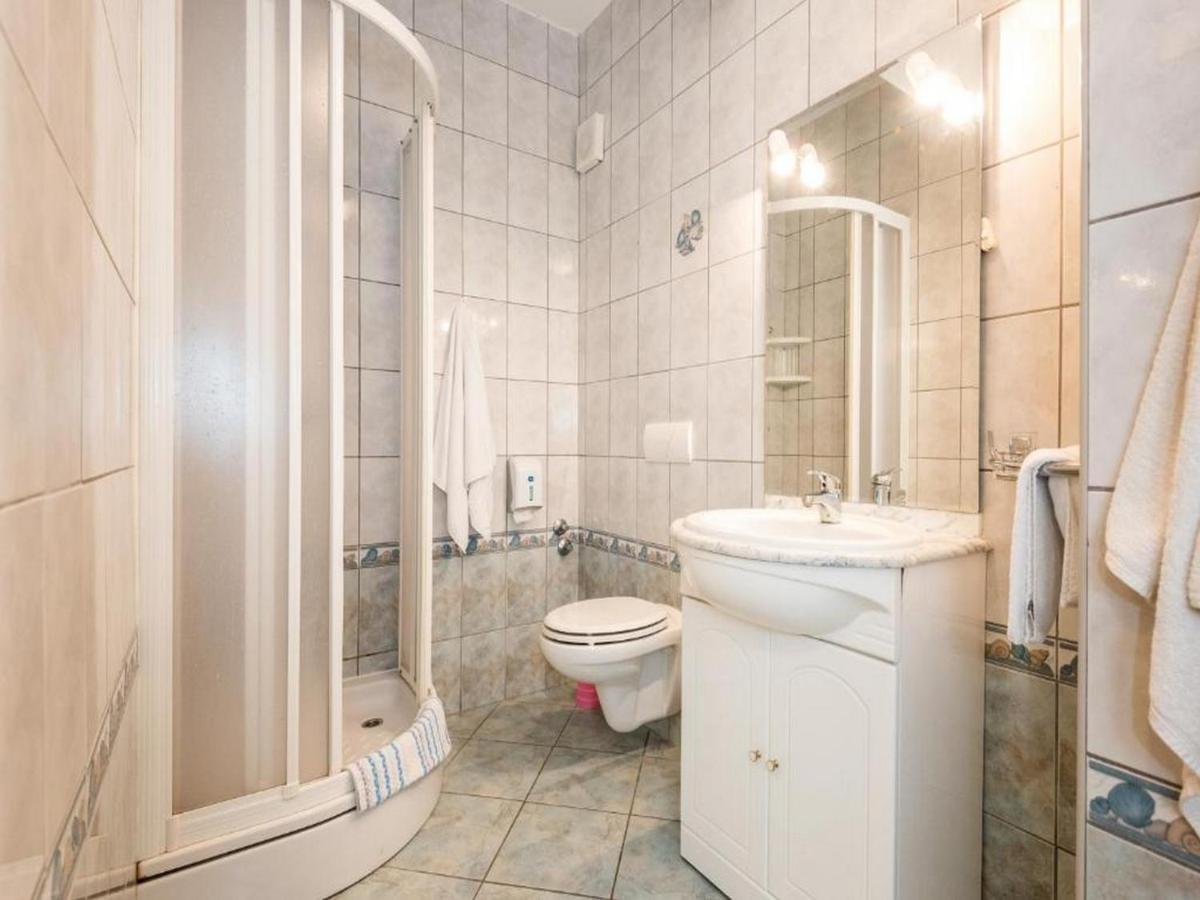 Guesthouse Aurora Трпань Экстерьер фото