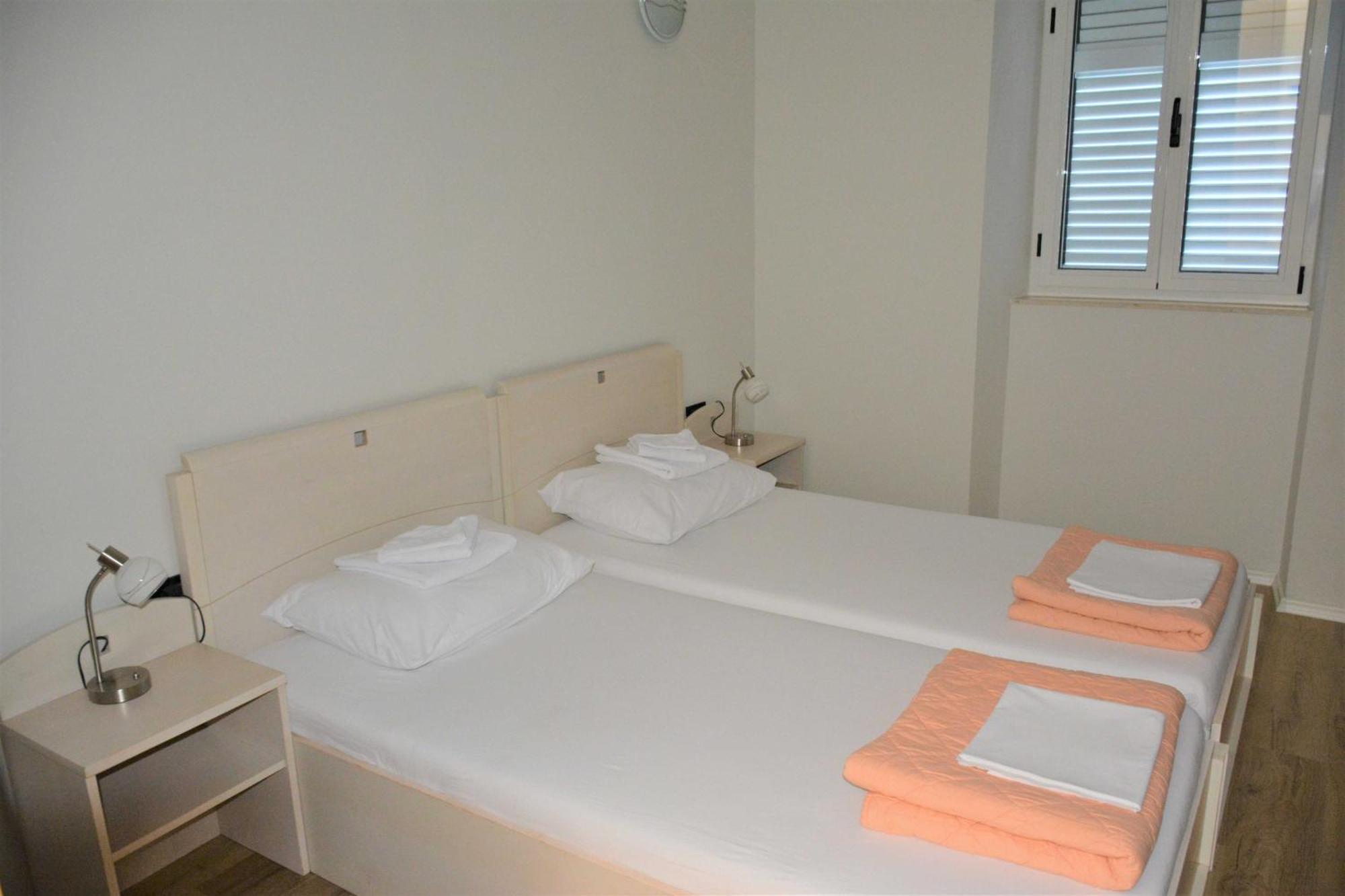 Guesthouse Aurora Трпань Экстерьер фото